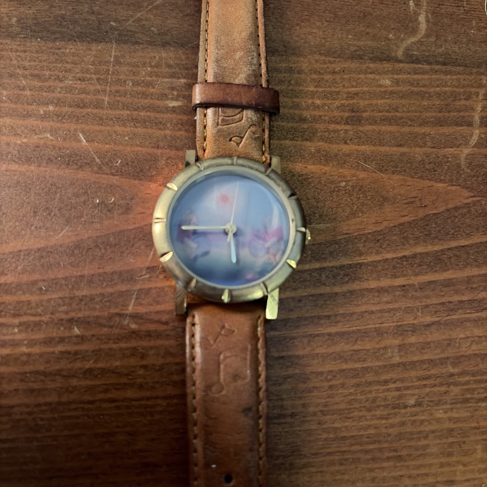 Timex Disney Winnie the Pooh Gold Tone Leather Bandโ Collectible Watch Untested